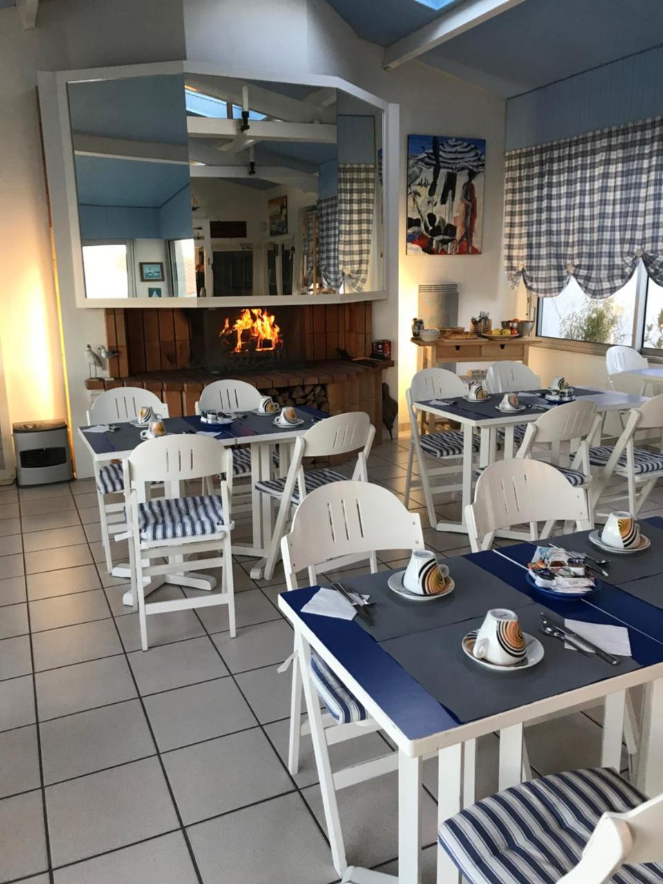 נוארמוטייה-אן-ליל Hotel Bord A Bord מראה חיצוני תמונה